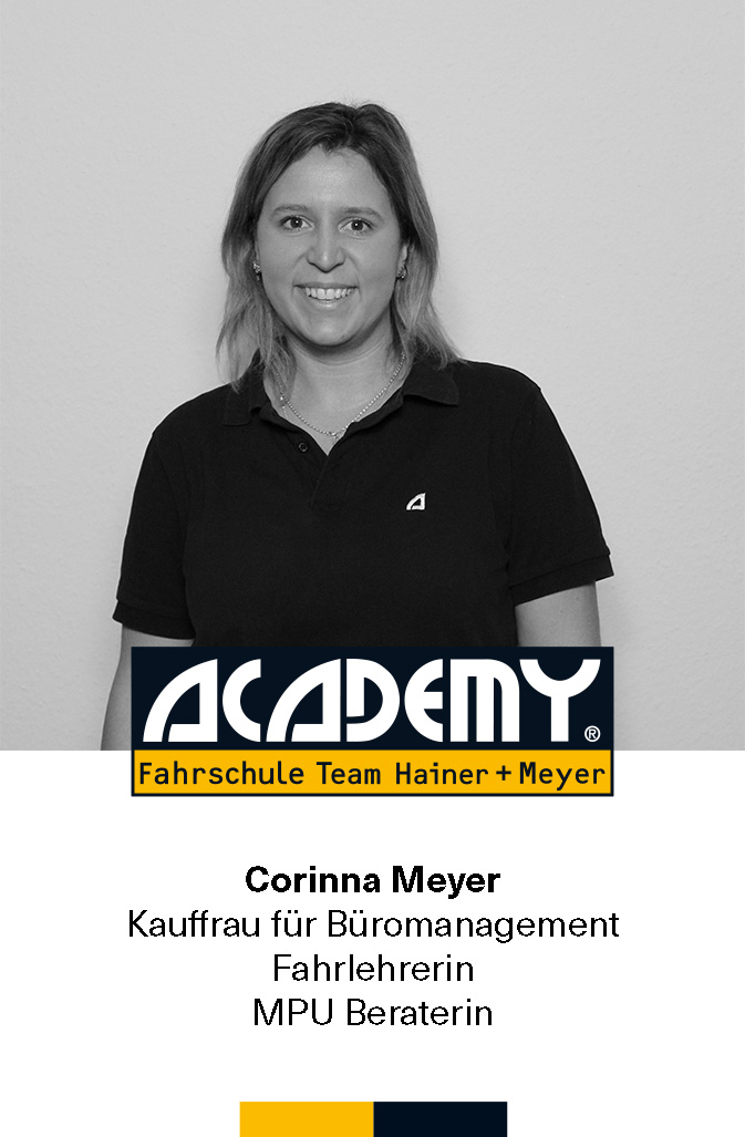 ACADEMY Fahrschule - de.academy.fahrschulen.model.instructor.Instructor@a30f