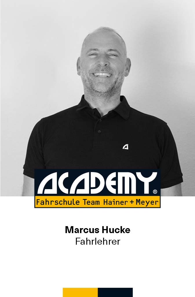 ACADEMY Fahrschule - de.academy.fahrschulen.model.instructor.Instructor@a36c