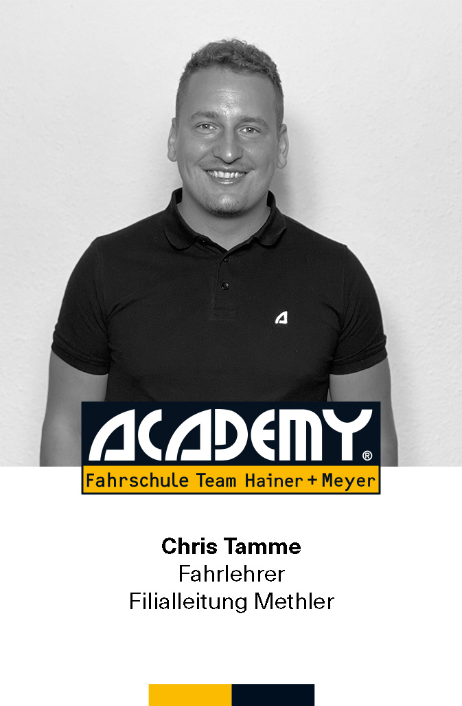 ACADEMY Fahrschule - de.academy.fahrschulen.model.instructor.Instructor@b1b6